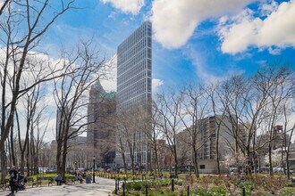 One Clinton in Brooklyn, NY - Foto de edificio - Building Photo