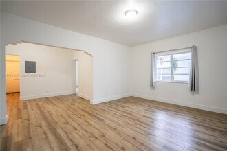 245 79th St in Miami Beach, FL - Building Photo - Building Photo