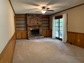 1403 Brownlea Dr in Greenville, NC - Building Photo - Building Photo