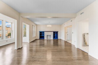 4722 S Ingleside Ave in Chicago, IL - Building Photo - Building Photo