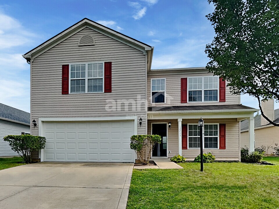 12711 Buck Run Dr in Noblesville, IN - Building Photo