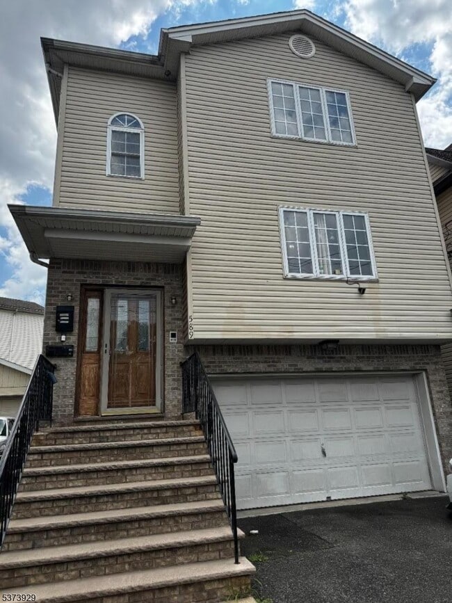 property at 589 Meadow St