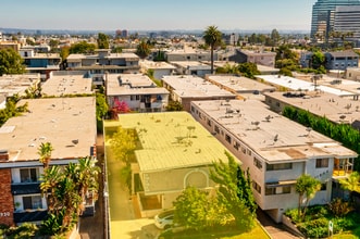 11938 Dorothy St in Los Angeles, CA - Building Photo - Building Photo