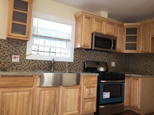 6612 Menlo Ave in Los Angeles, CA - Building Photo - Building Photo