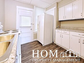 804 N Broad St, Unit 1 in Mankato, MN - Building Photo - Building Photo