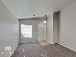 1424 W Central Ave in Coolidge, AZ - Foto de edificio - Building Photo