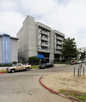 235 S Occidental Blvd in Los Angeles, CA - Building Photo