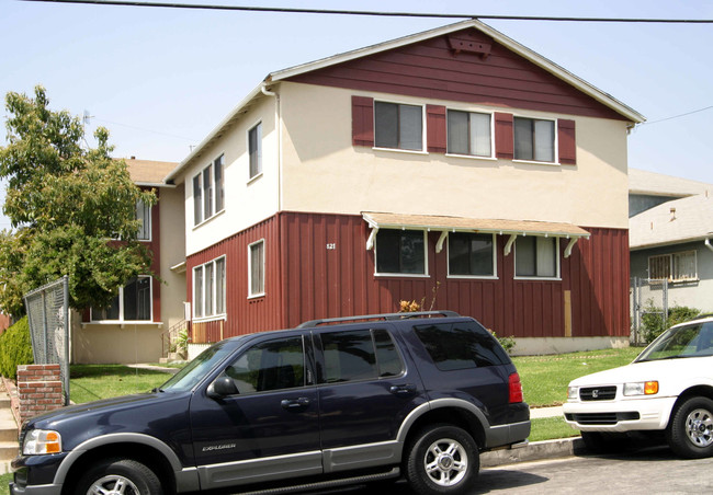 827 Austin Ave in Inglewood, CA - Foto de edificio - Building Photo