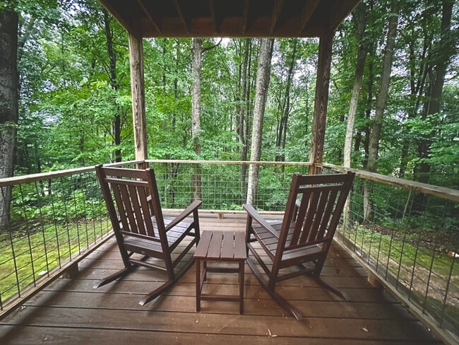 41959 Sweet Spring Ln in Leesburg, VA - Foto de edificio - Building Photo