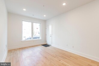 2412 Master St in Philadelphia, PA - Building Photo - Building Photo