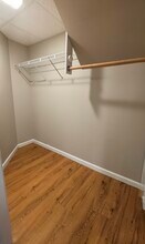 17 Columbus Rd in Woburn, MA - Foto de edificio - Building Photo