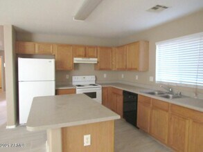 863 S 239th Ln in Buckeye, AZ - Building Photo - Building Photo