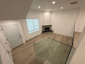 431 N Alhambra Ave in Monterey Park, CA - Building Photo - Building Photo