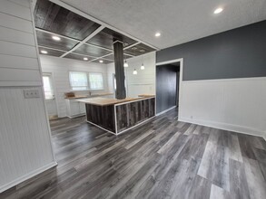 205 E Siebenthaler Ave in Dayton, OH - Building Photo - Building Photo