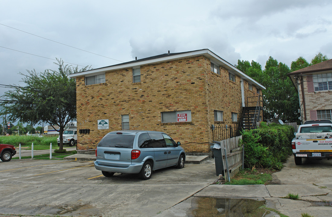 3121 Kent Ave in Metairie, LA - Foto de edificio