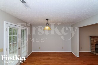 2905 Navajo Cir in Gainesville, GA - Building Photo - Building Photo