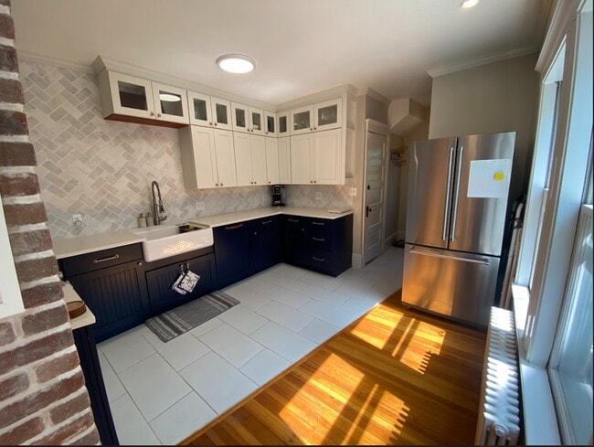 319 Concord Ave, Unit 1 in Cambridge, MA - Foto de edificio - Building Photo
