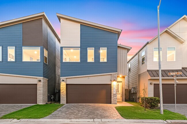 property at 5722 Rucio Ln