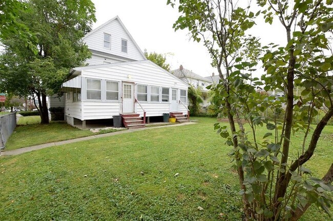 2 Newton Ave in Binghamton, NY - Building Photo - Building Photo