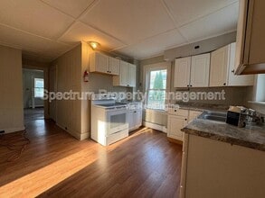 21 Water St in Fairfield, ME - Building Photo - Building Photo