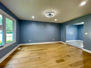 30W170 Cynthia Ct in Warrenville, IL - Building Photo - Building Photo