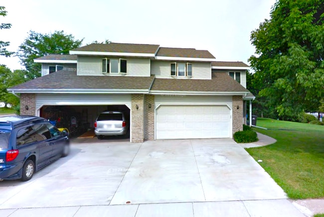 property at 1805 Manchester Xing