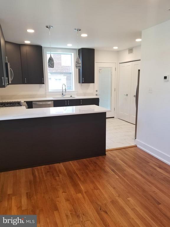 3611 Edison St in Alexandria, VA - Building Photo - Building Photo