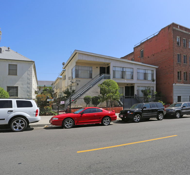 418 S New Hampshire Ave in Los Angeles, CA - Building Photo