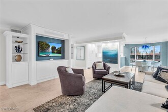 9155 Gulf Shore Dr in Naples, FL - Building Photo - Building Photo