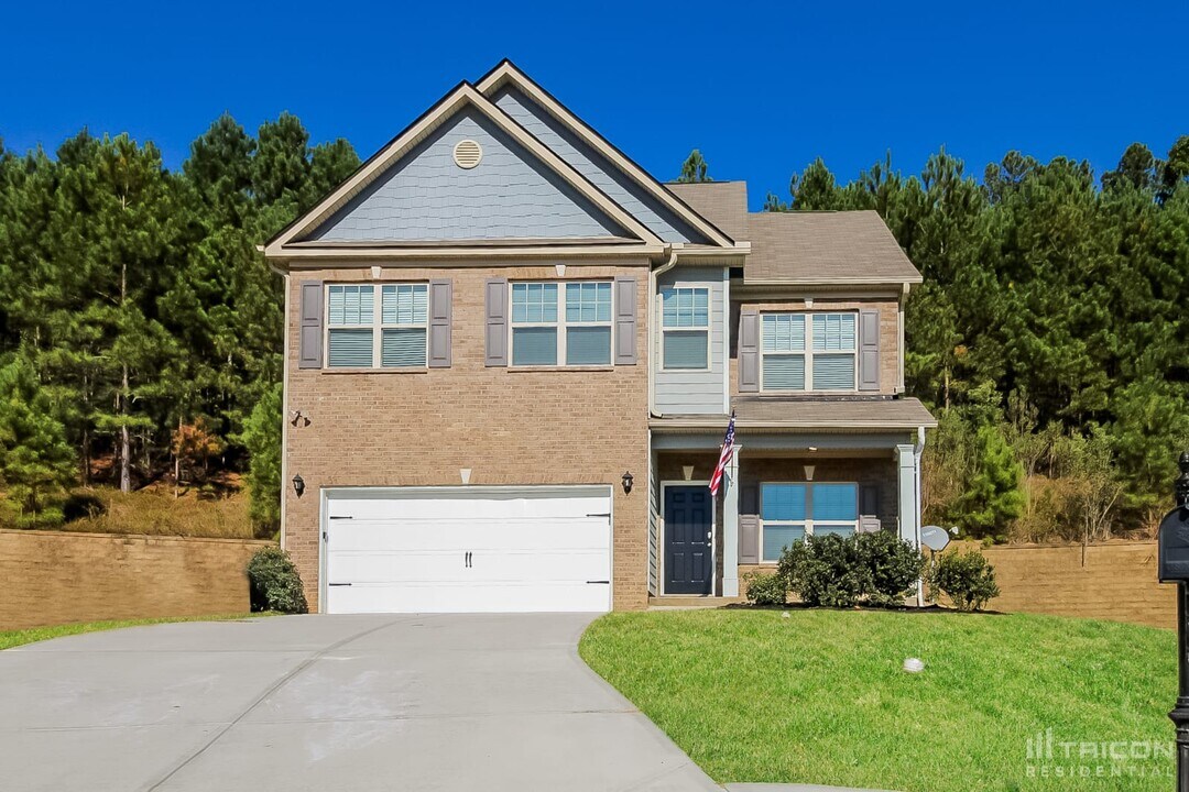 4990 Tower View Trail in Snellville, GA - Building Photo