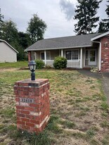12416 132nd Street Ct E, Unit 12418 in Puyallup, WA - Building Photo