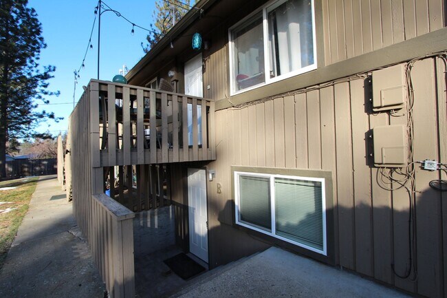 10622 E 14th Ave in Spokane Valley, WA - Building Photo - Building Photo