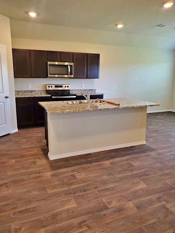 109 Rockbridge Dr in Huntsville, TX - Building Photo - Building Photo