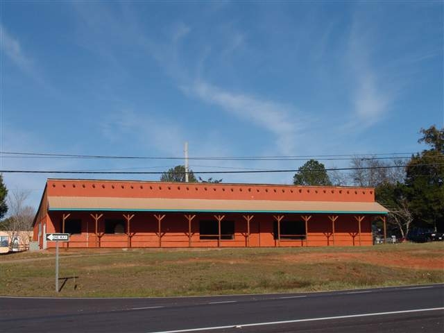 Endale Estates Mobile Home Village in Enterprise, AL - Building Photo