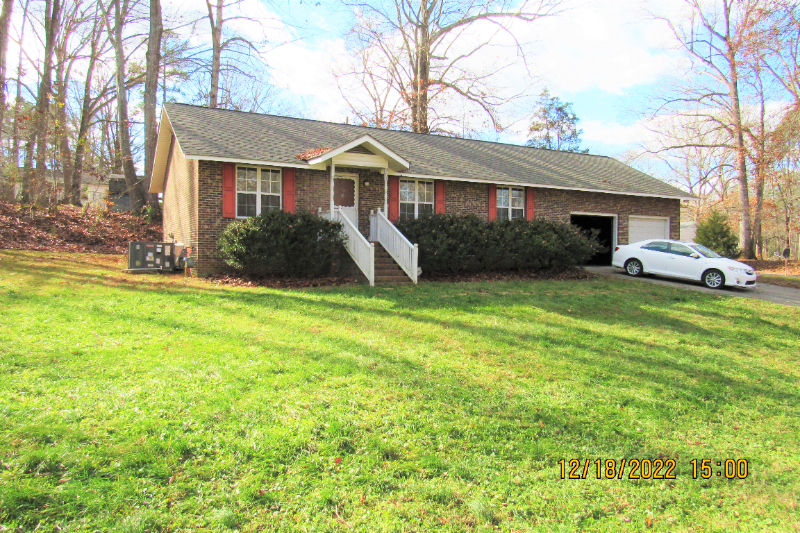 961 Abbott St in Henderson, NC - Foto de edificio