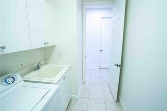 4537 SW 183rd Ave in Miramar, FL - Building Photo - Building Photo