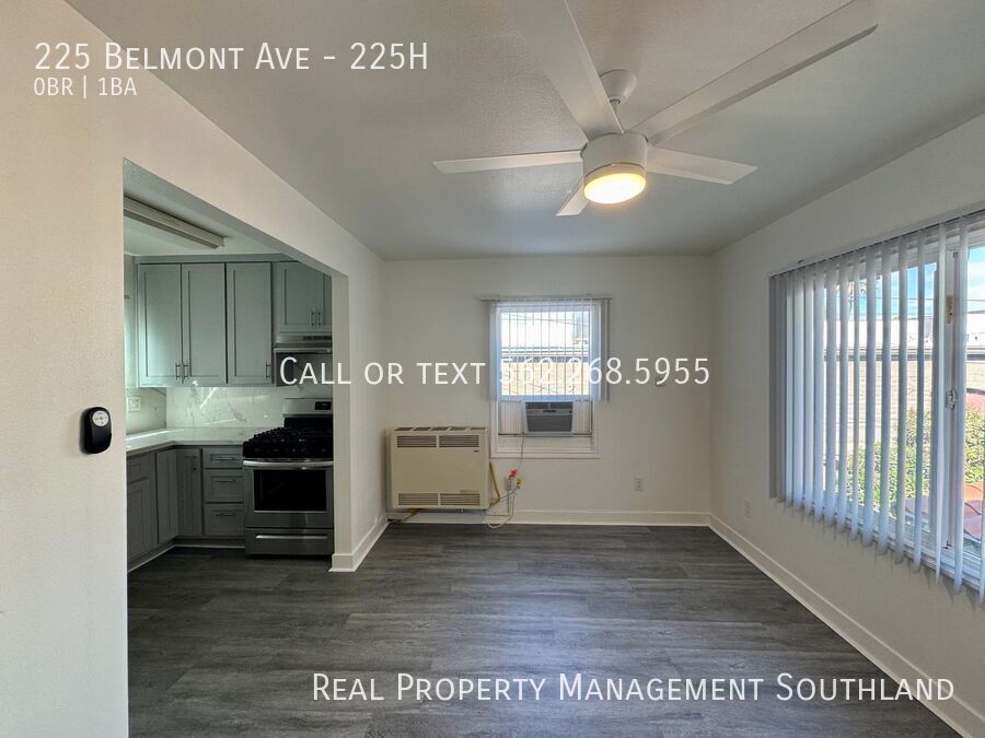 225 Belmont Ave in Long Beach, CA - Building Photo