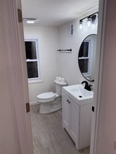 205 N Furnace St, Unit 3 in Birdsboro, PA - Foto de edificio - Building Photo