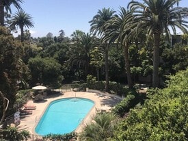 Villa Flores Apartments in Santa Barbara, CA - Building Photo