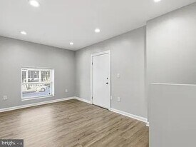 2429 Barclay St in Baltimore, MD - Building Photo