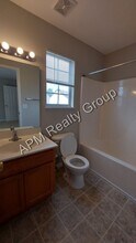 554 Summit Terrace Ct in Columbia, SC - Foto de edificio - Building Photo