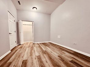 2657 W North Ave, Unit Residential / Second Floor in Chicago, IL - Building Photo - Building Photo