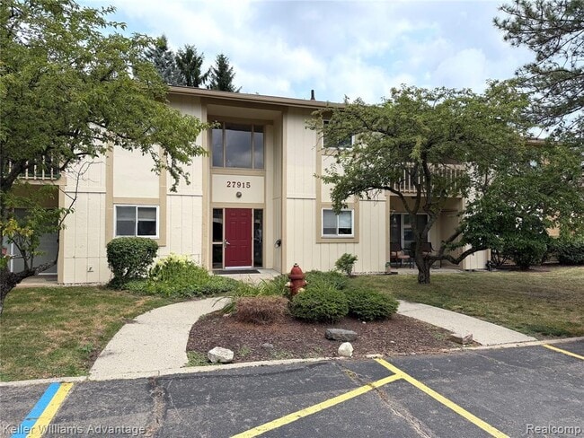 property at 27915 Berrywood Ln