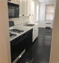 2090 Barnes Ave in Bronx, NY - Building Photo - Building Photo