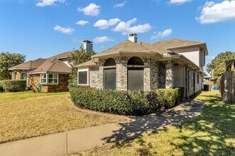 2015 Falcon Ridge Dr in Carrollton, TX - Building Photo - Building Photo