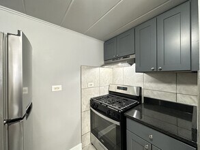 3812 25th Ave, Unit 8 in Schiller Park, IL - Building Photo - Building Photo