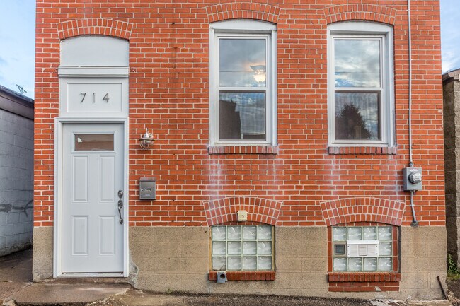 714 State Way in Pittsburgh, PA - Building Photo - Building Photo