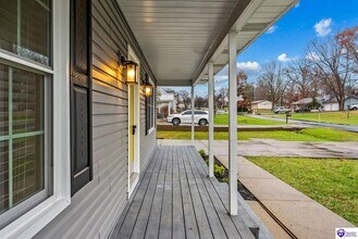 215 Darrell Dr in Elizabethtown, KY - Building Photo - Building Photo