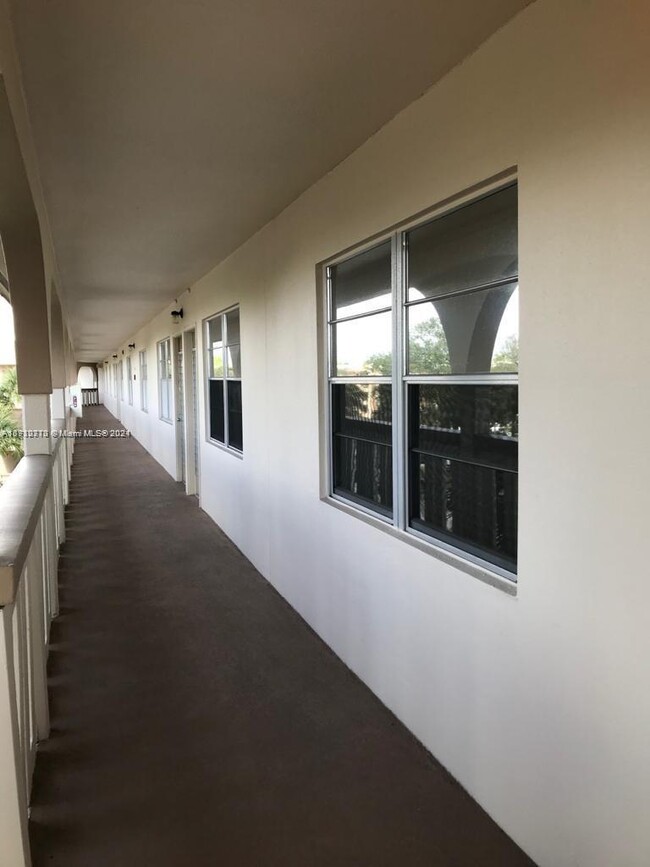 2504 Antigua Terrace in Coconut Creek, FL - Building Photo - Building Photo