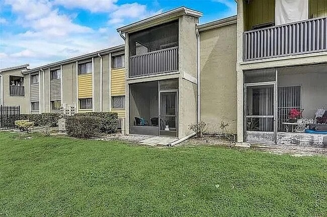 property at 960 Lake Destiny Rd
